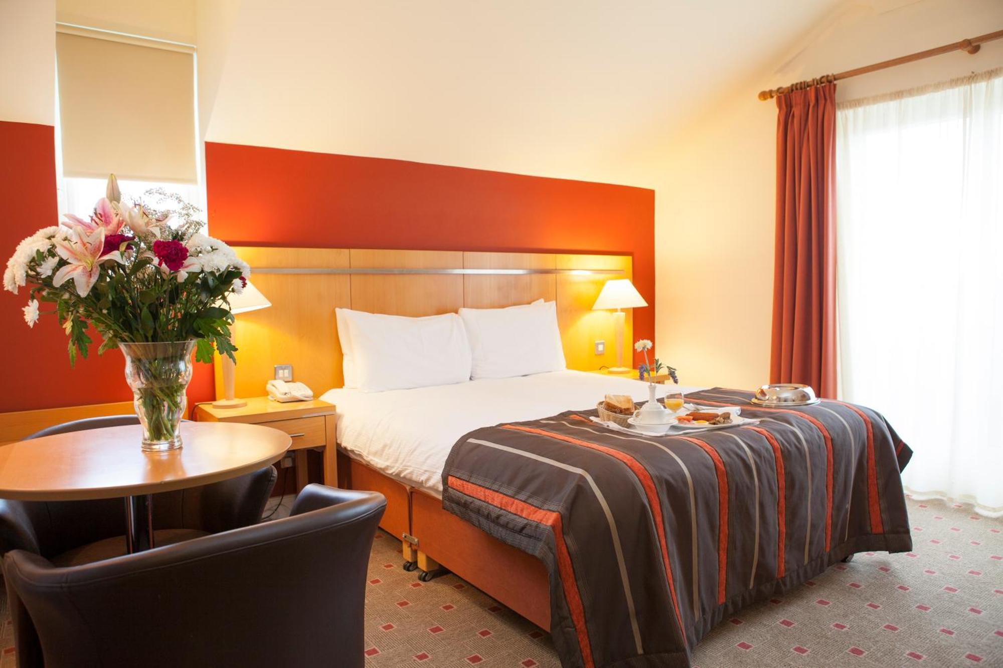 Lahinch Coast Hotel And Suites ภายนอก รูปภาพ